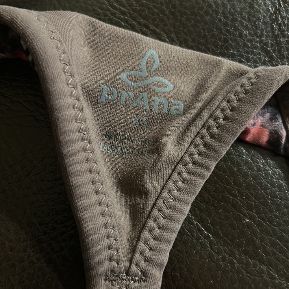 PRANA Arctic Air Yoga Bra - Picture 6 of 6